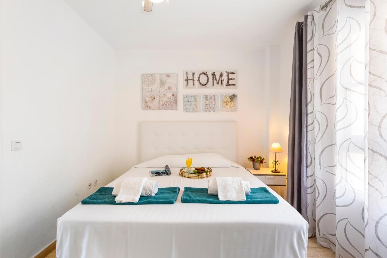 1314 Fabulous 2 Bedroom Accommodation Roof Terrace Callao Salvaje Exterior photo